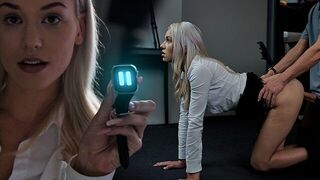 Чарли Дин замораживает сексуального доктора и трахает ее мокрую киску до огромного камшота порно